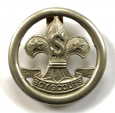 Senior Scouts maroon beret hat badge