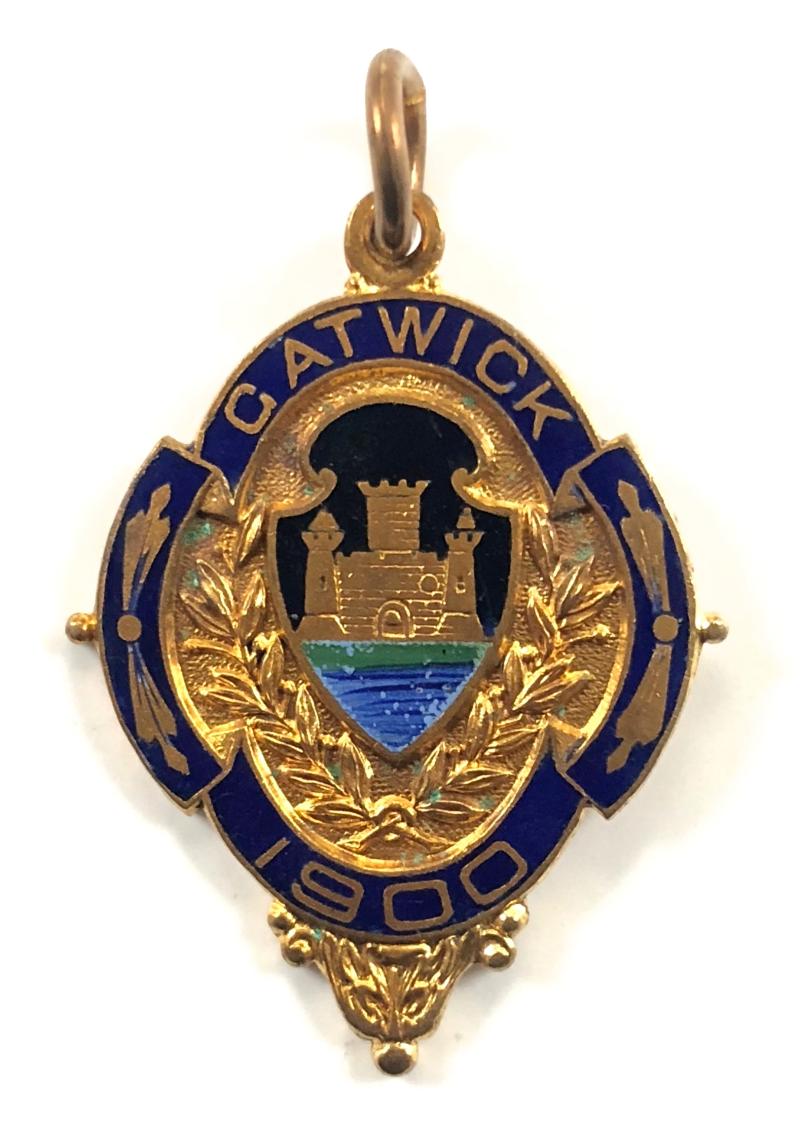 1900 Gatwick Racecourse horse racing club badge