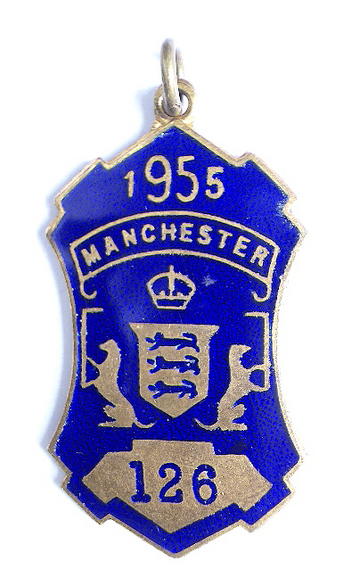 1955 Manchester horse racing club badge