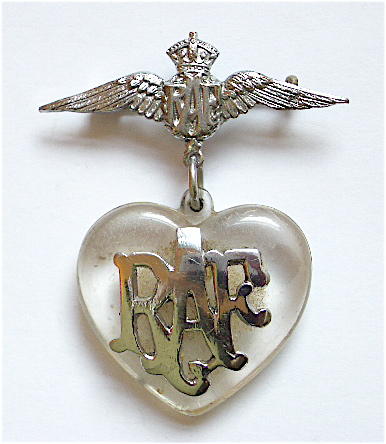 WW2 Royal Air Force Pilot's Wing RAF Perspex Heart Sweetheart Brooch.