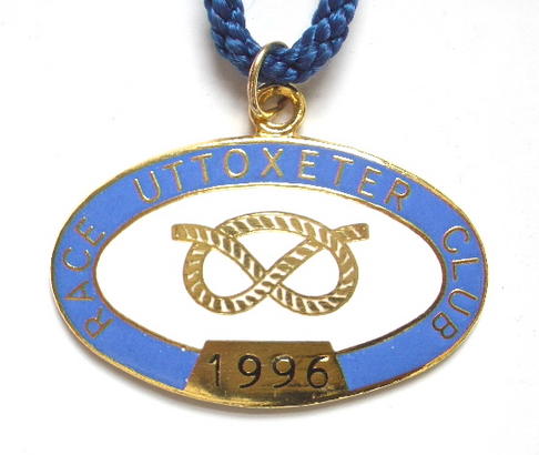 1996 Uttoxeter horse racing club badge