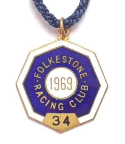 1969 Folkestone horse racing club badge