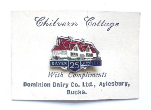 Chilvern Cottage Cheese Dominion Dairy Alyesbury promotional badge