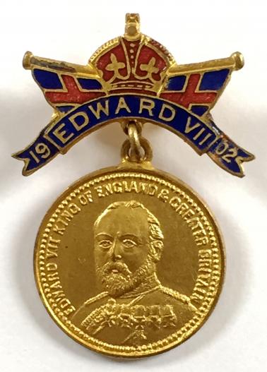 King Edward VII 1902 Coronation portrait souvenir badge