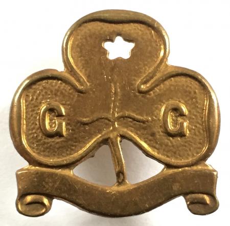 Girl Guides trefoil enrolment promise badge c1920 to 1925