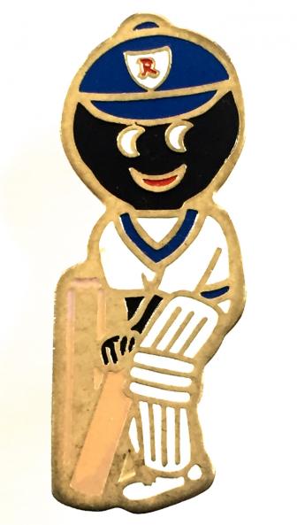 Robertsons 1990 Golly Cricketer acrylic badge