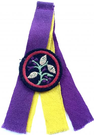 Girl Guides Honesty Flower patrol emblem felt cloth badge & knot pre 1930