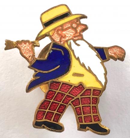 William Younger Brewery Father William mascot darts player badge