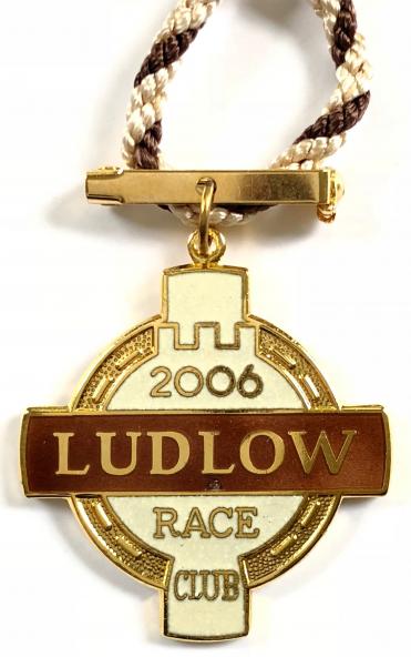 2006 Ludlow Racecourse horse racing club badge