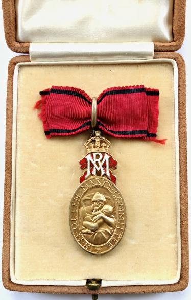 H.M.Queen Mary's Committee for District Nursing medal and case