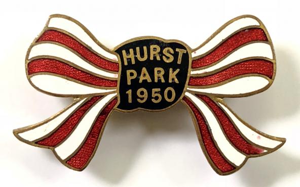 1950 Hurst Park horse race badge