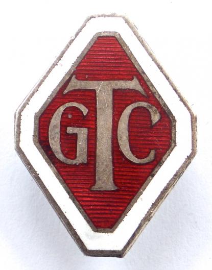 WW2 Girls Training Corps GTC officers red enamel cap badge