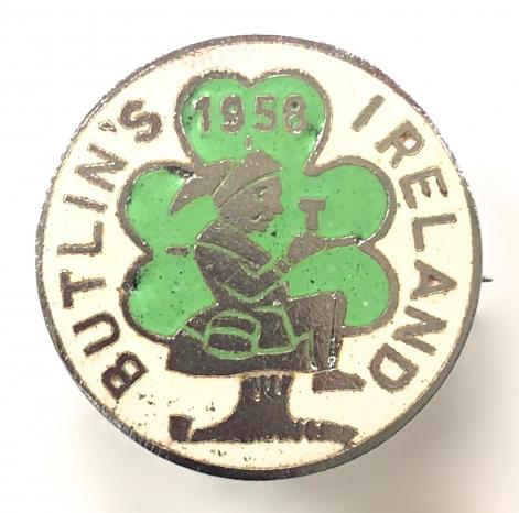 Butlins 1958 Mosney Ireland holiday camp Shamrock Leprechaun badge