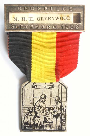 International Society of Surgery / Societé Internationale de Chirurgie 1938 Brussels Congress badge
