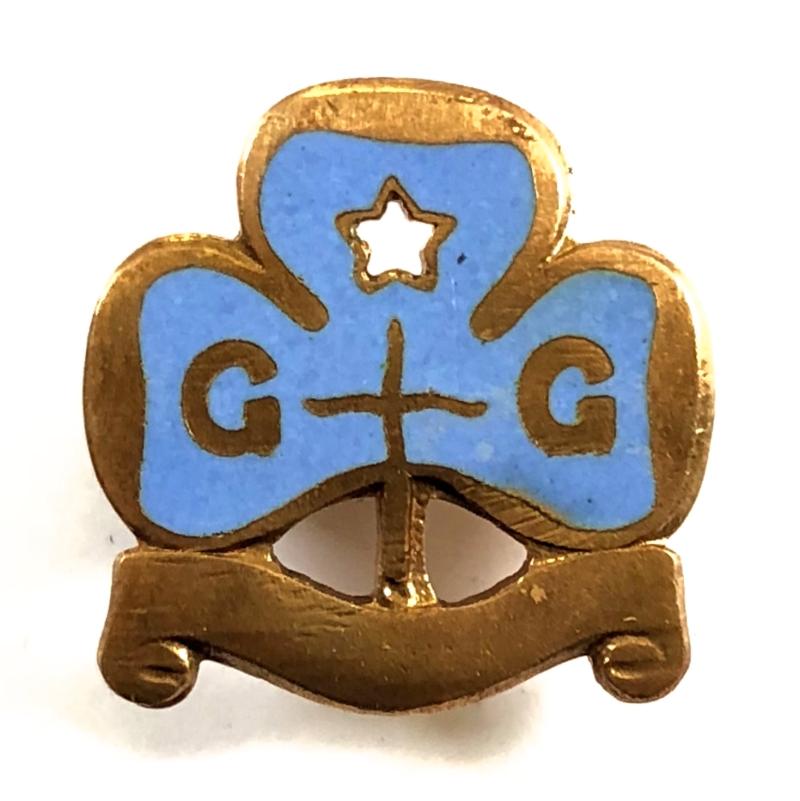 Girl Guides Air Rangers trefoil promise badge circa 1920 to 1925