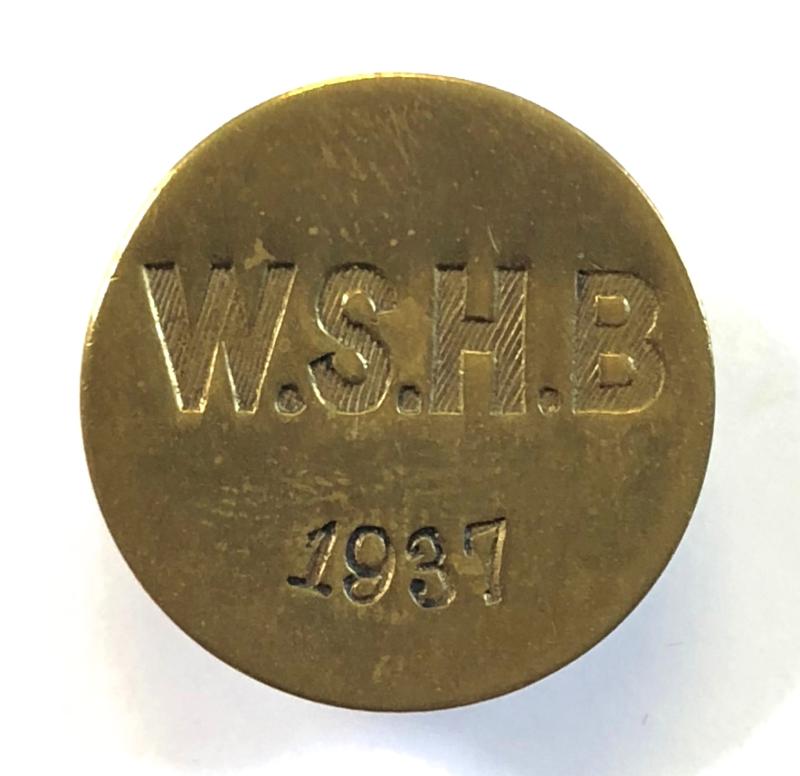 West Surrey and Horsell Beagles Hunt 1937 brass button badge