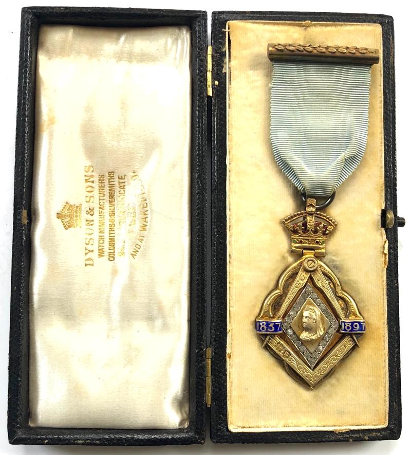 1897 Queen Victoria's Diamond Jubilee Masonic hallmarked silver jewel & medal case