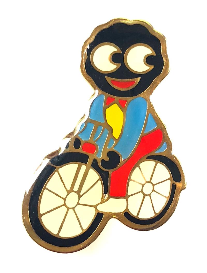 Robertsons c1980 Golly Cyclist advertising badge bubble finish