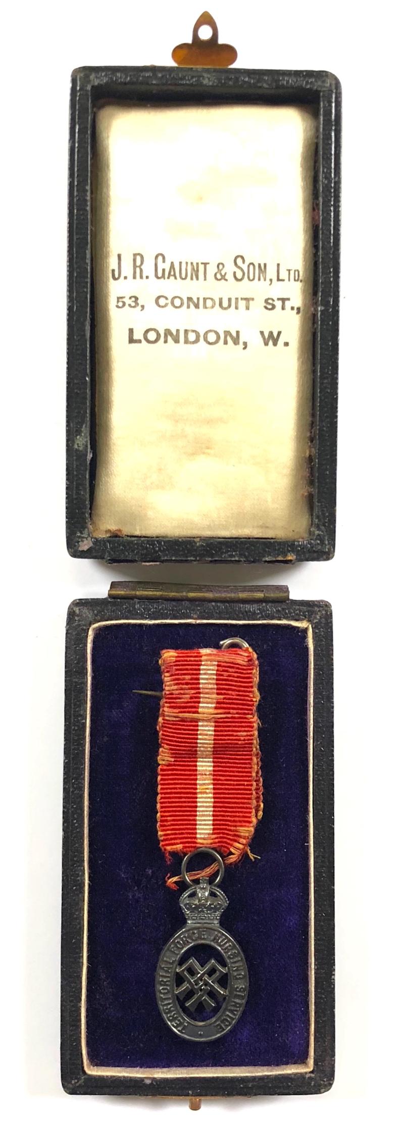 Territorial Force Nursing Service TFNS silver tippet badge and case