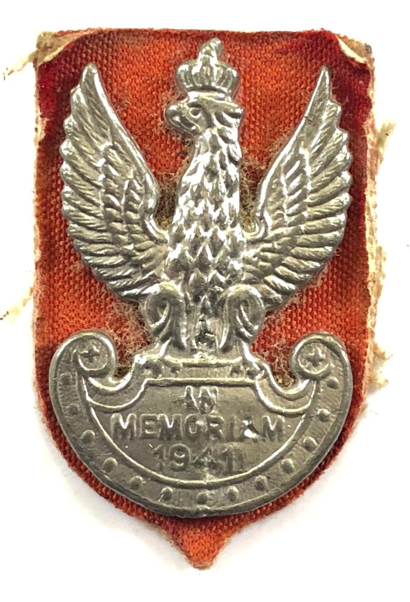 WW2 Polish Eagle 'In Memoriam 1941' badge inscribed to reverse