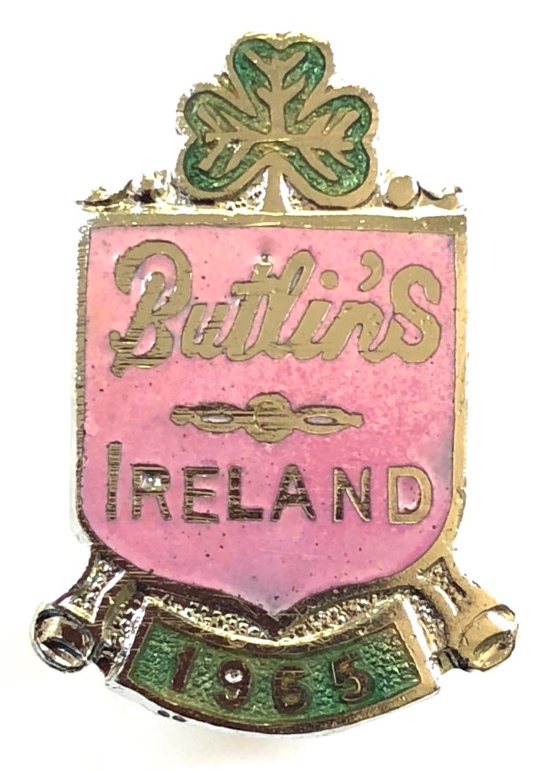 Butlins 1965 Mosney Ireland holiday camp shamrock badge