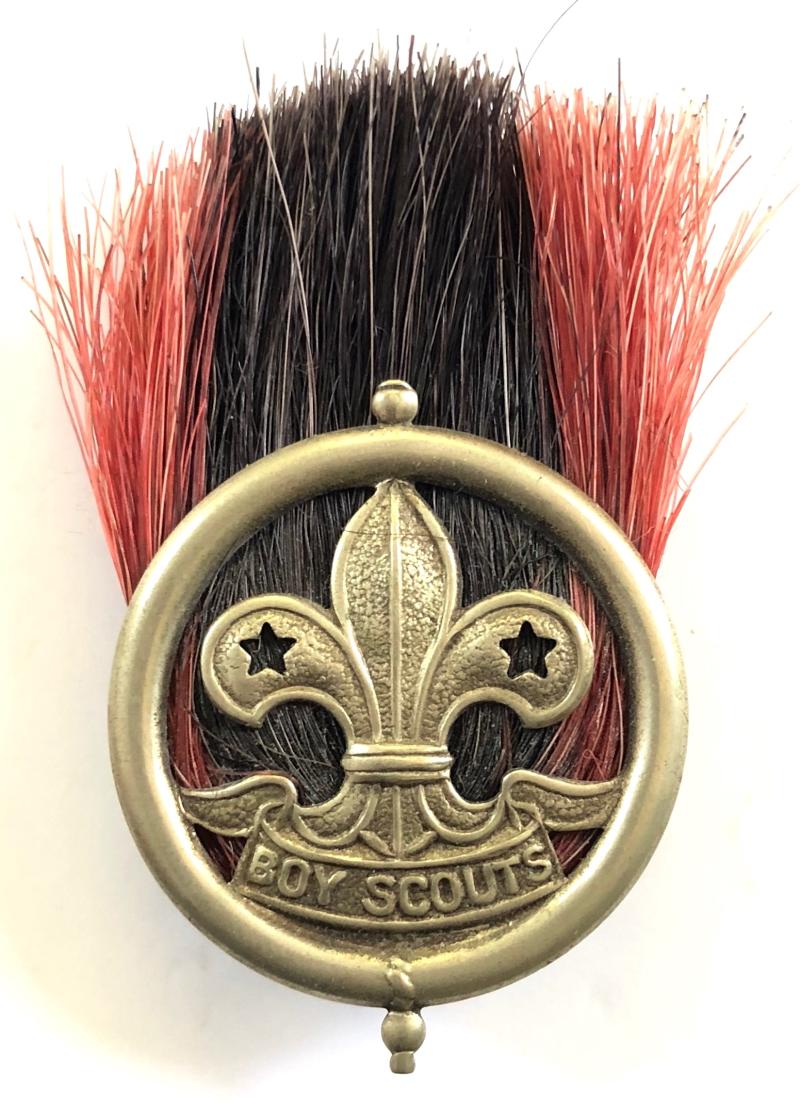Boy Scouts 3rd Pattern red and black plume hat badge