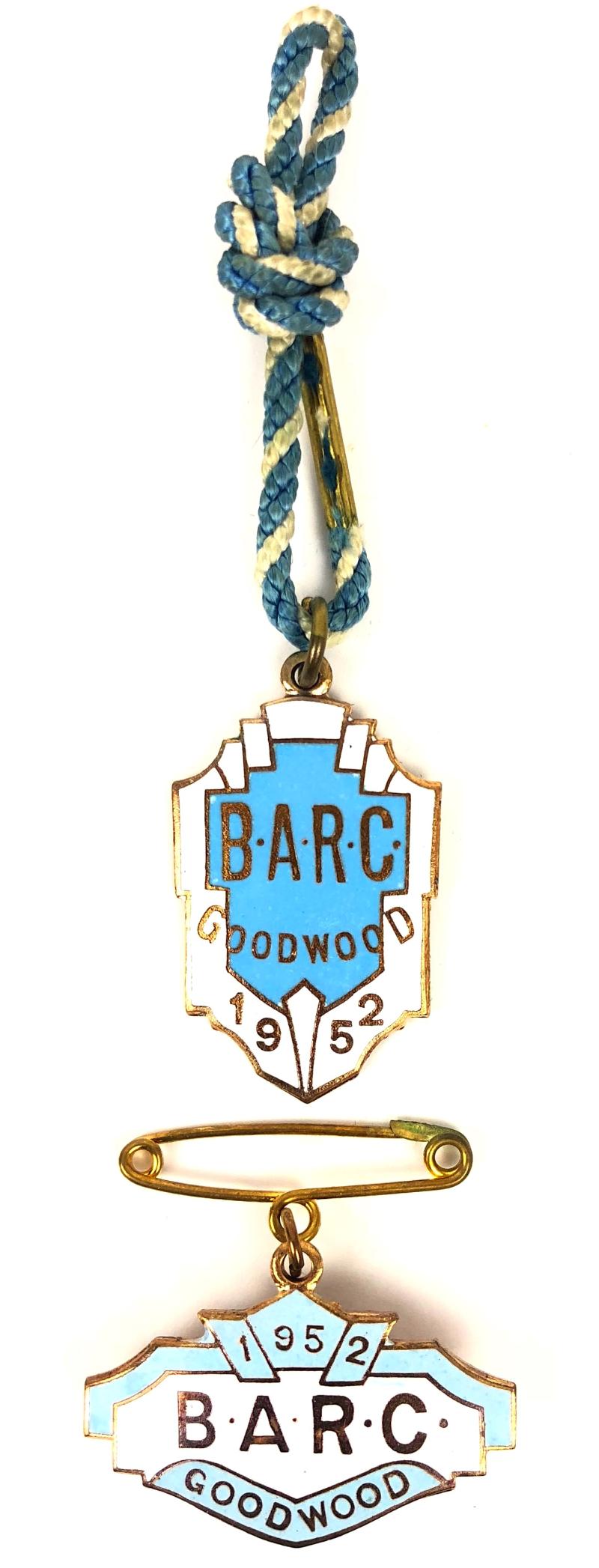 1952 Goodwood BARC membership badge & guest
