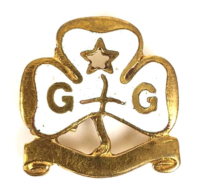 Girl Guides County President's white enamel promise badge c.1931-1933