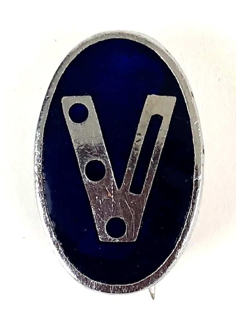 WW2 Churchills V For Victory morse code home front pin badge