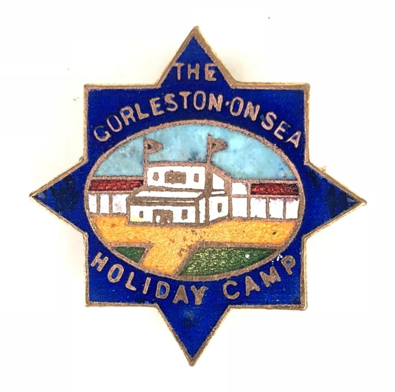 Gorleston-on-Sea Great Yarmouth Holiday Camp gilt and enamel pin badge