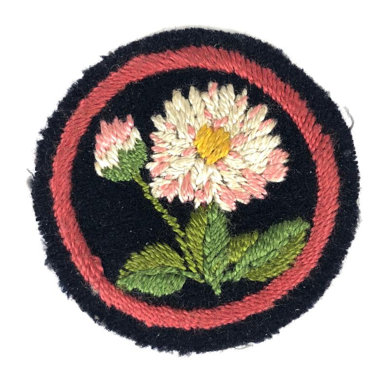 Girl Guides Daisy flower patrol emblem felt cloth badge circa pre 1930