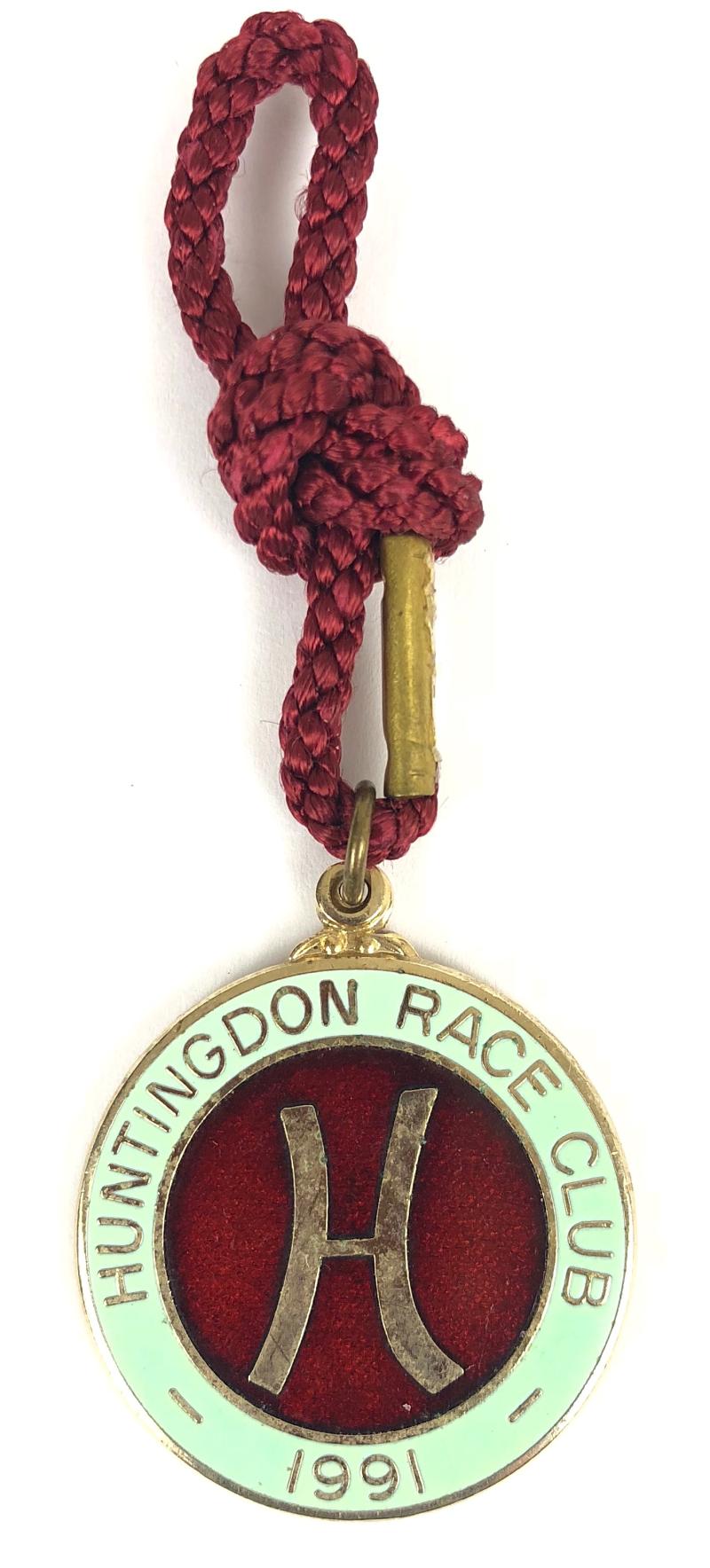 1991 Huntingdon Racecourse horse racing club badge
