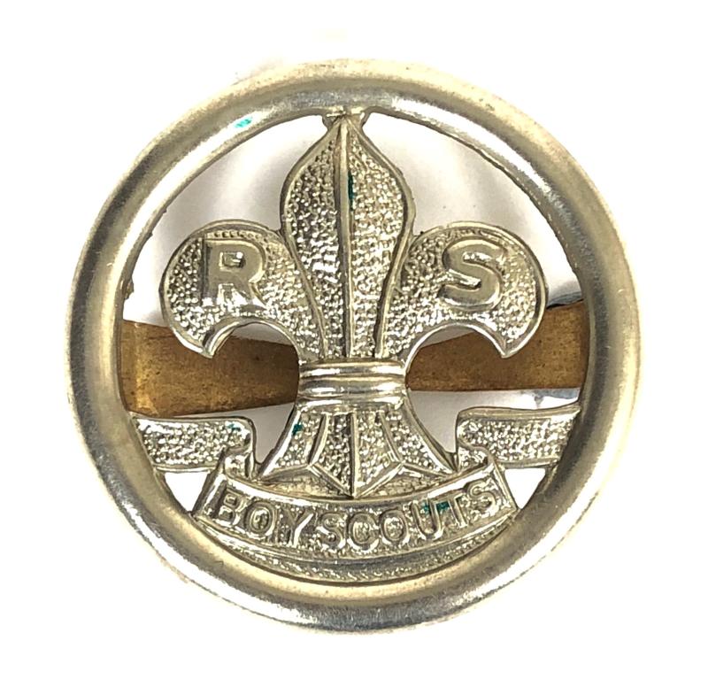 Rover Scouts green beret hat badge