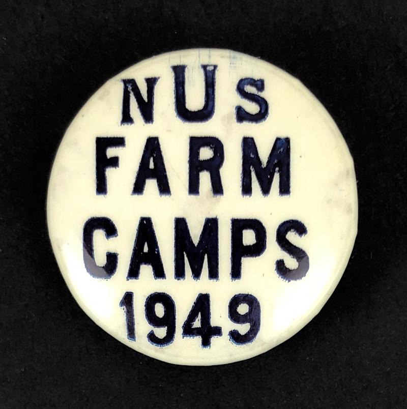 NUS Farm Camps 1949 school harvest scheme badge