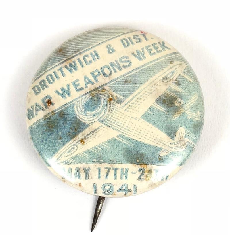 Droitwich & Dist. War Weapons Week 1941 fundraising tin button badge