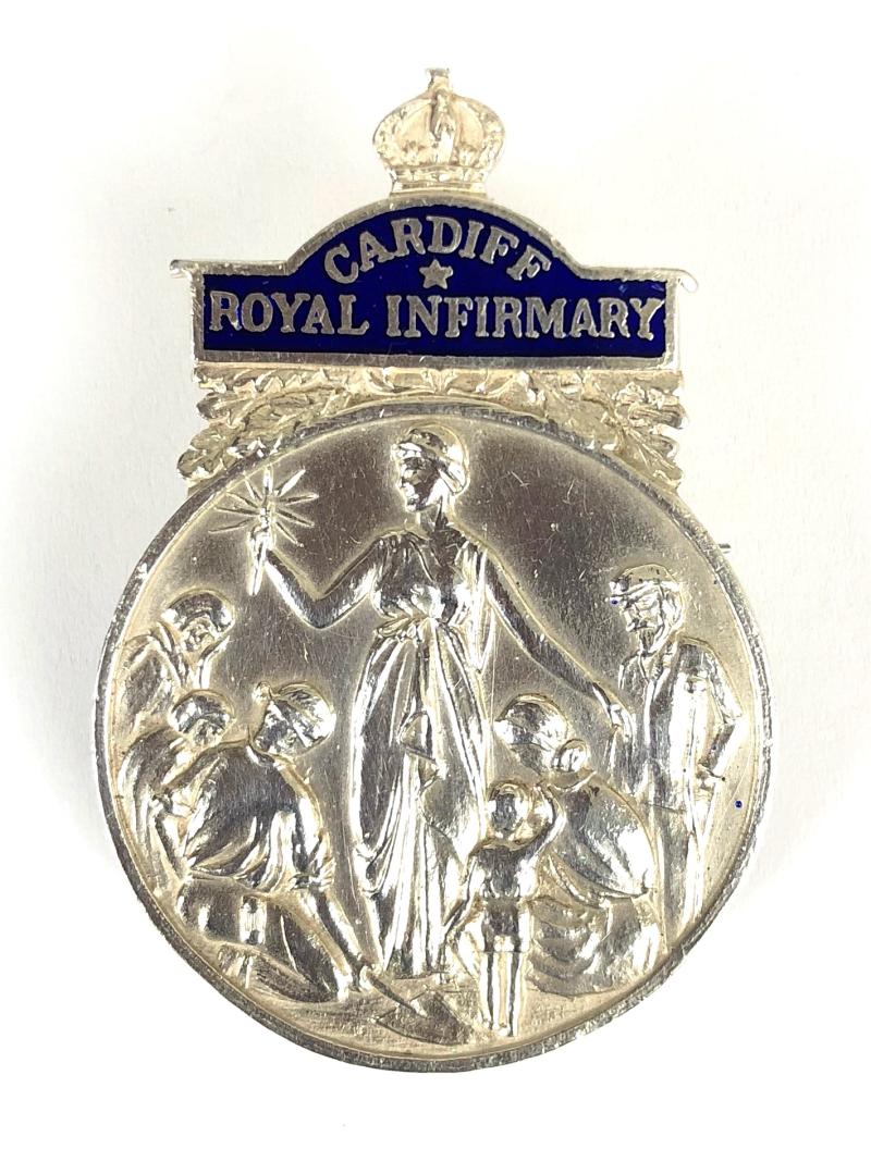 Cardiff Royal Infirmary 1964 Hm silver nurses badge Welsh Hospital