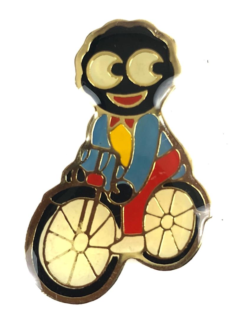 Robertsons 1980 Golly Cyclist advertising badge bubble finish