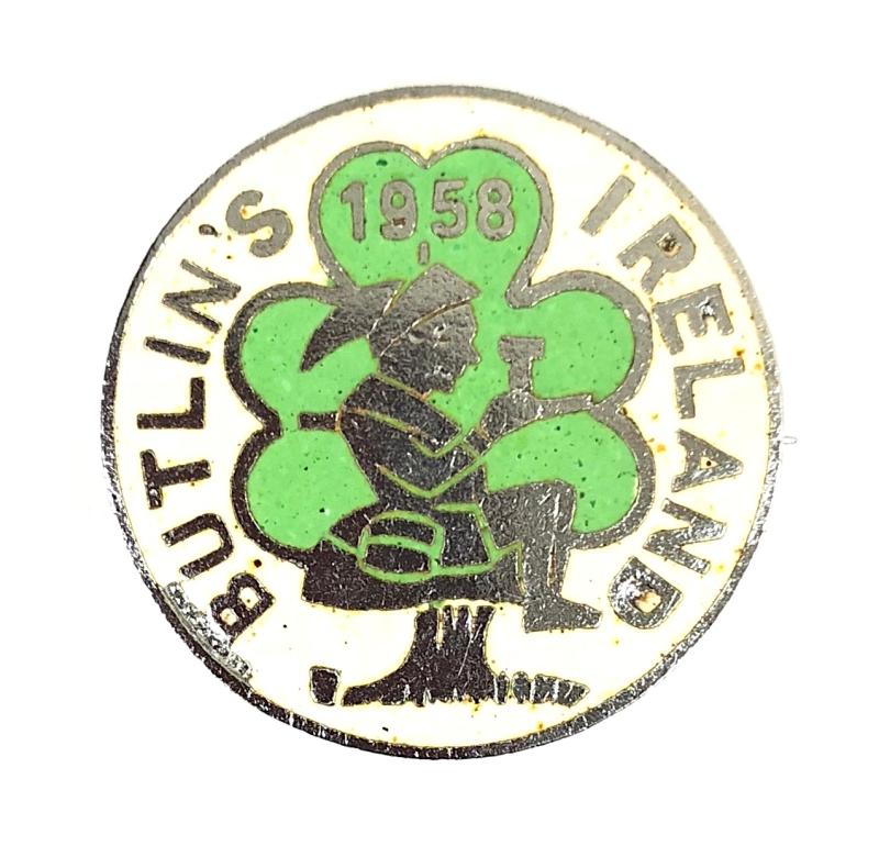 Butlins 1958 Mosney Ireland holiday camp Shamrock Leprechaun badge