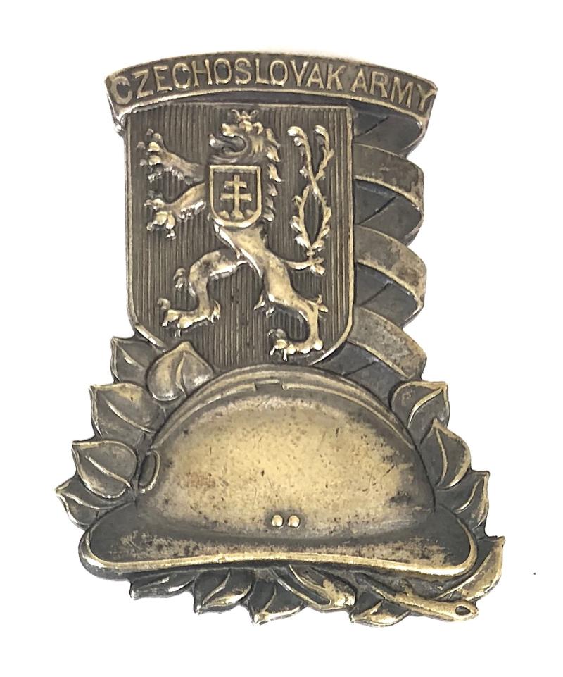 WW2 Free Czechoslovak Army badge by English maker H.W.Miller