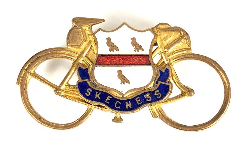 Cyclists Touring Skegness souvenir bicycle badge Lincolnshire