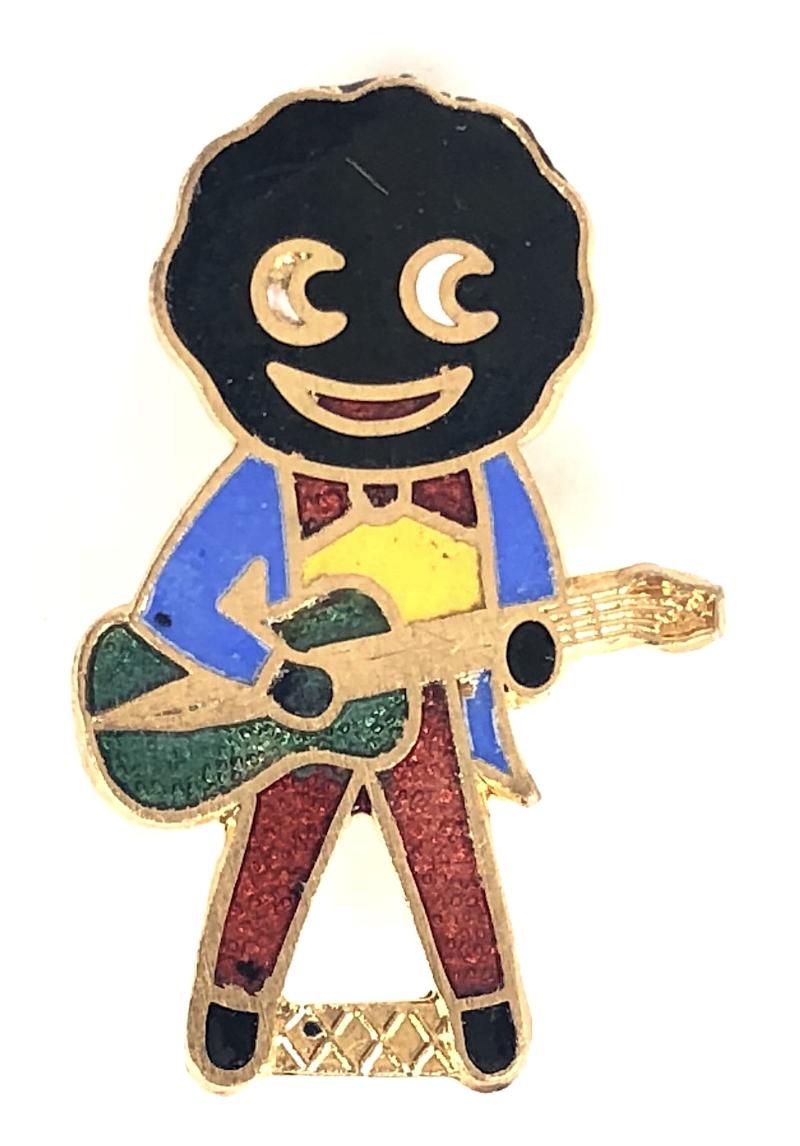 Robertsons 1970s Golly guitarist advertising badge R.E.V.Gomm