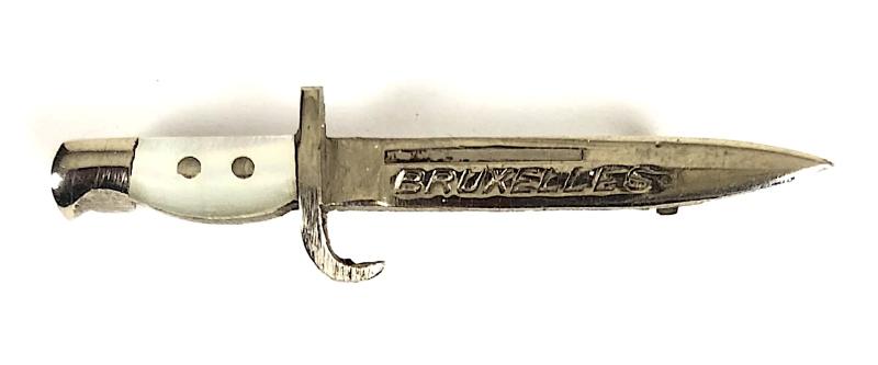 Bruxelles miniature bayonet pin badge 39mm.