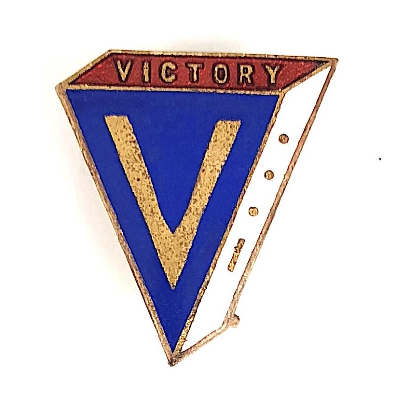 Winston Churchill morse code V for Victory patriotic badge by Stattons
