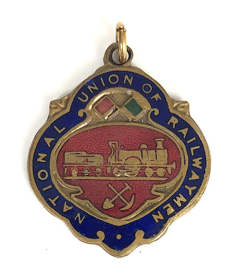 National Union of Railwaymen NUR trade union membership badge fob