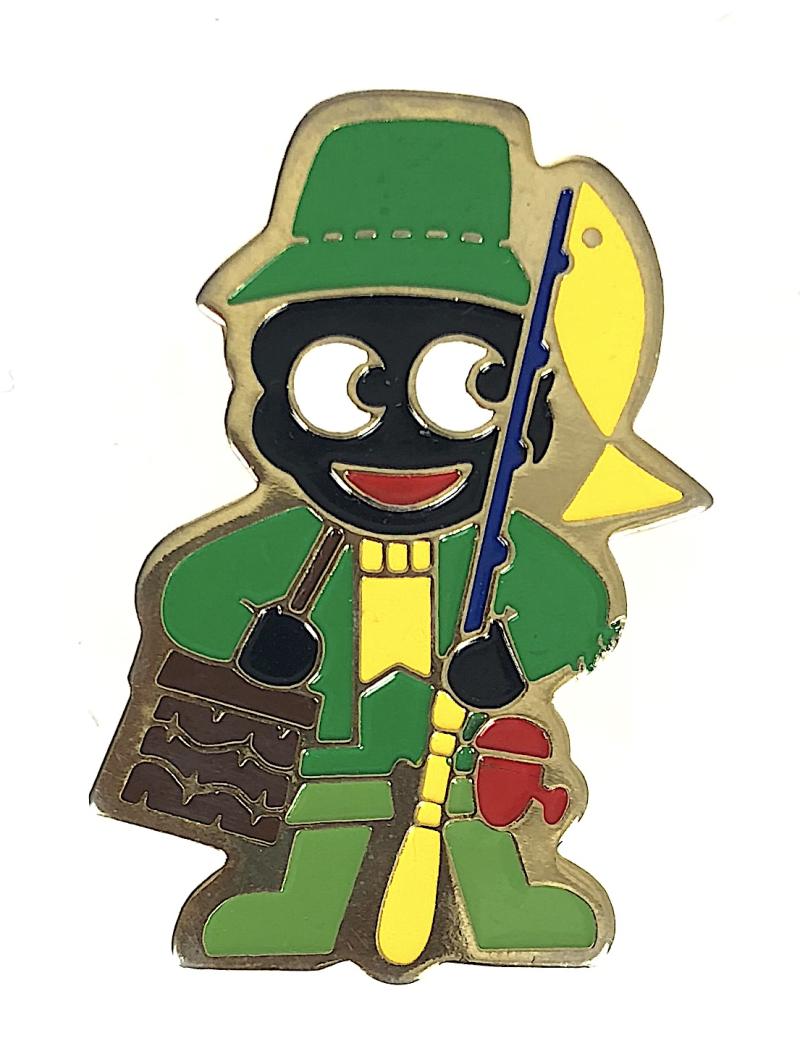 Robertsons 1980 Golly fisherman advertising badge dark green wellies