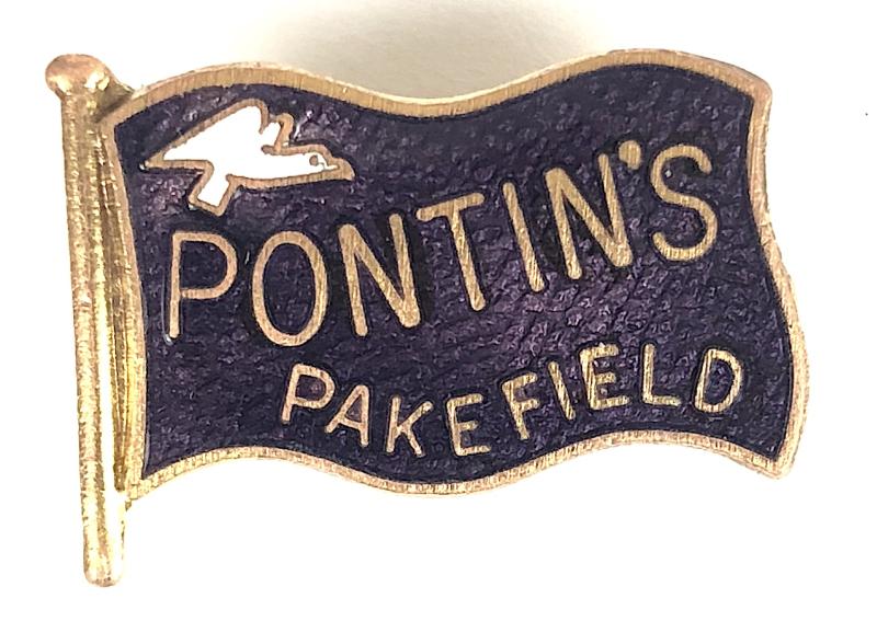 Pontins Holiday Camp Pakefield enamel flag badge Lowestoft