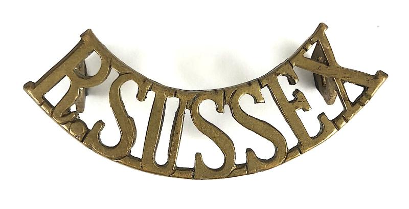 R.SUSSEX brass shoulder title badge post 1920