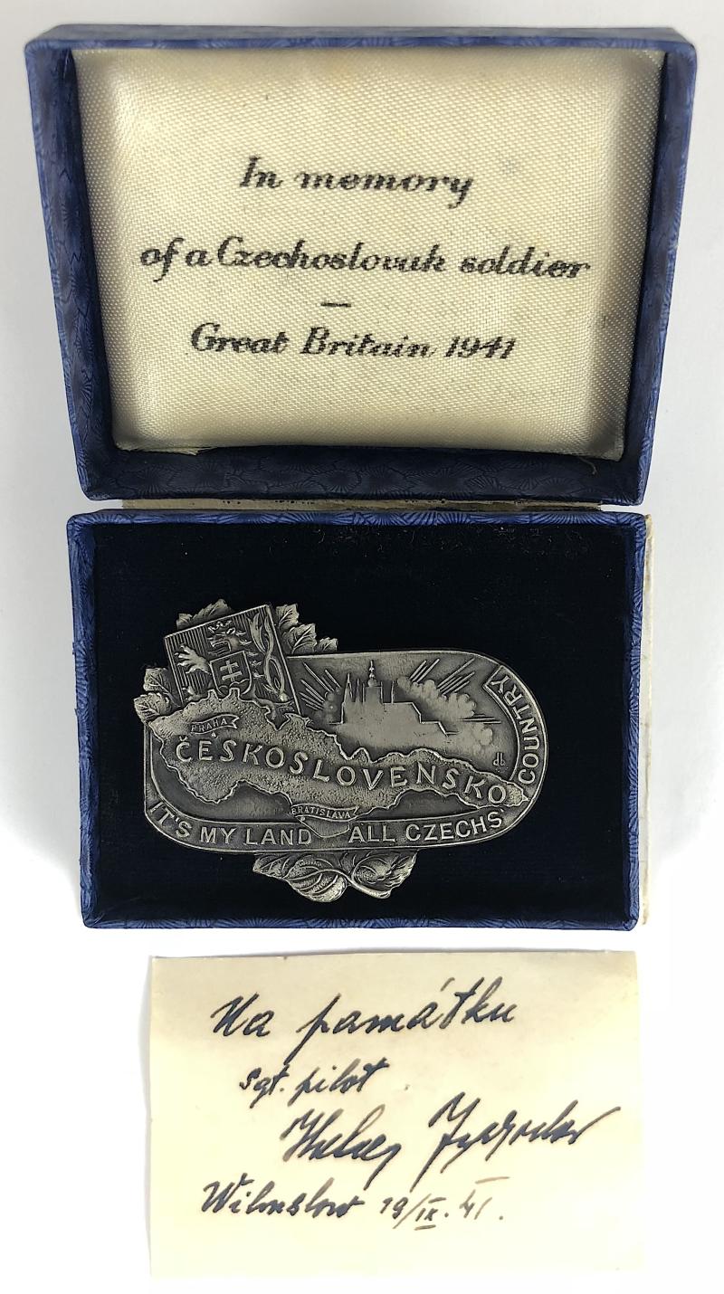 In memory of a Czechoslovak soldier Great Britain 1941 Attributed Badge