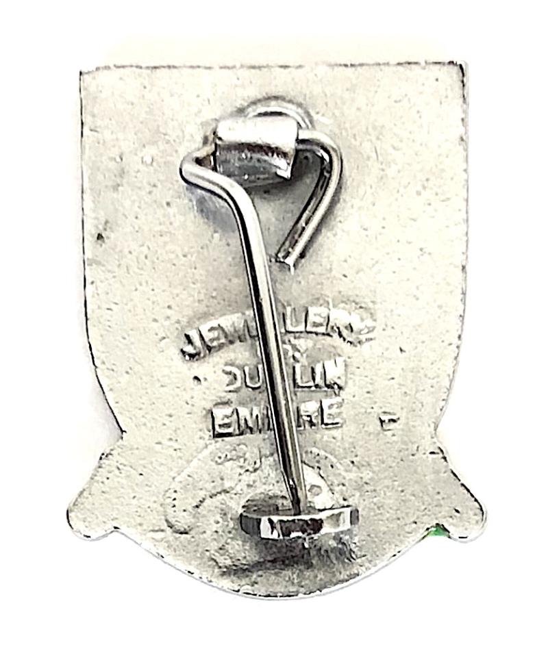 Butlins 1956 Filey holiday camp fish and three shells badge