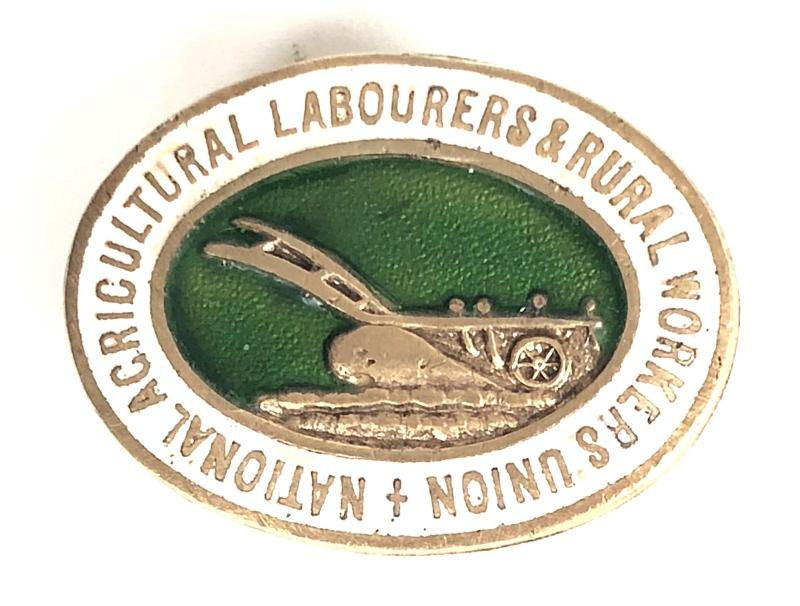 National Agricultural Labourers & Rural Workers Union badge c.1908–1928